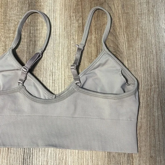 LULULEMON Ebb To Street Bra - Picture 8 of 10